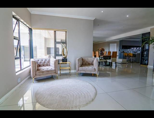 6 BEDROOM PROPERTY TO RENT IN COPPERLEAF ESTATE